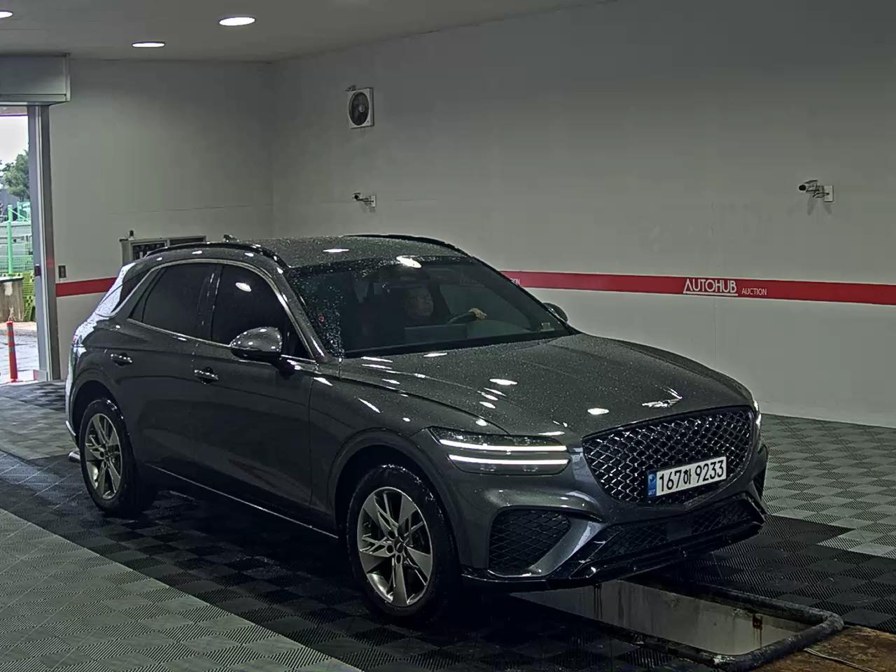 2021 - genesis gv70
