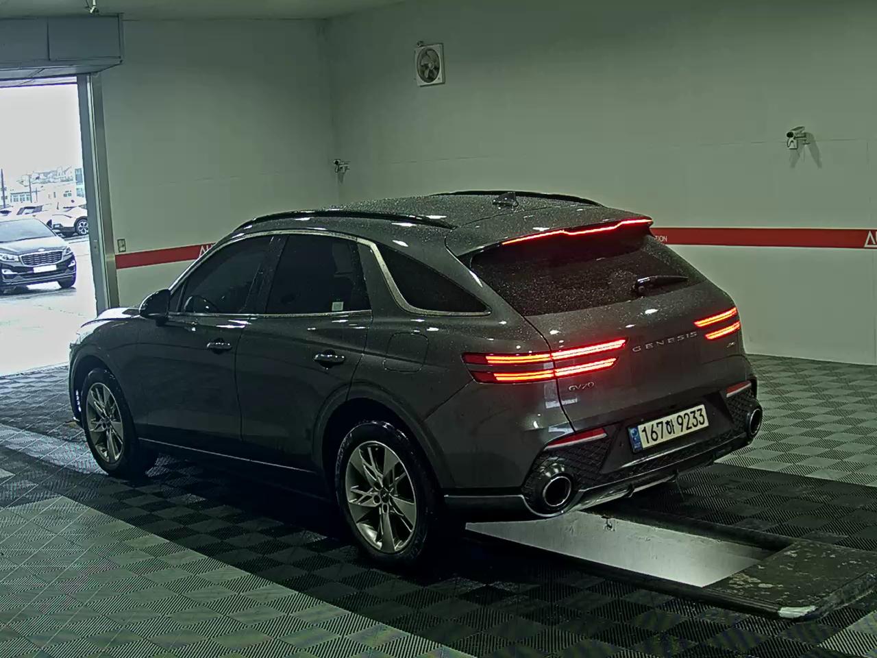 2021 - genesis gv70