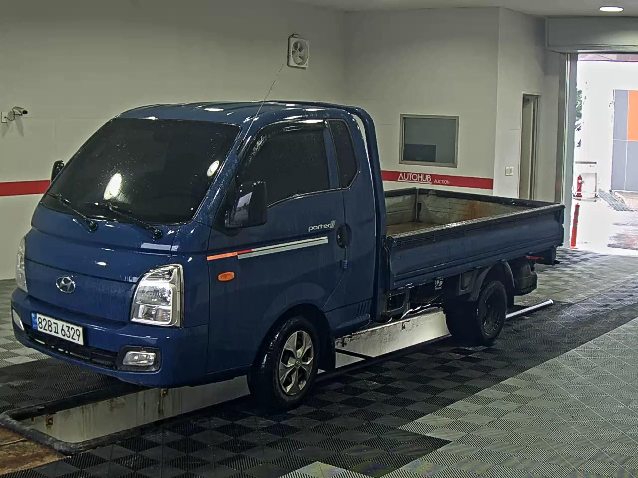 HYUNDAI PORTER II VGT SUPER CAB EXTRA WHEELBASE