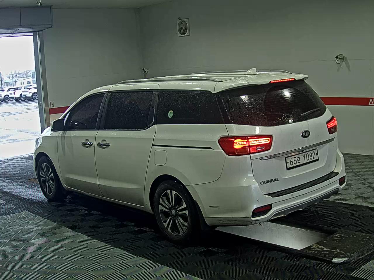 2019 - kia carnival