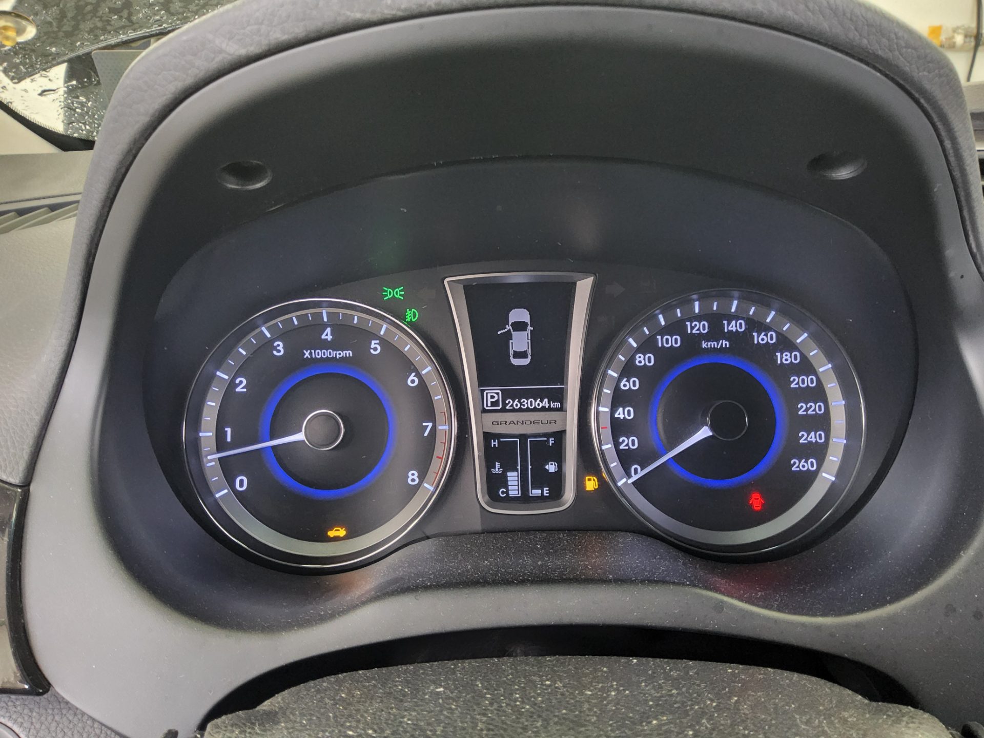 2012 - hyundai grandeur