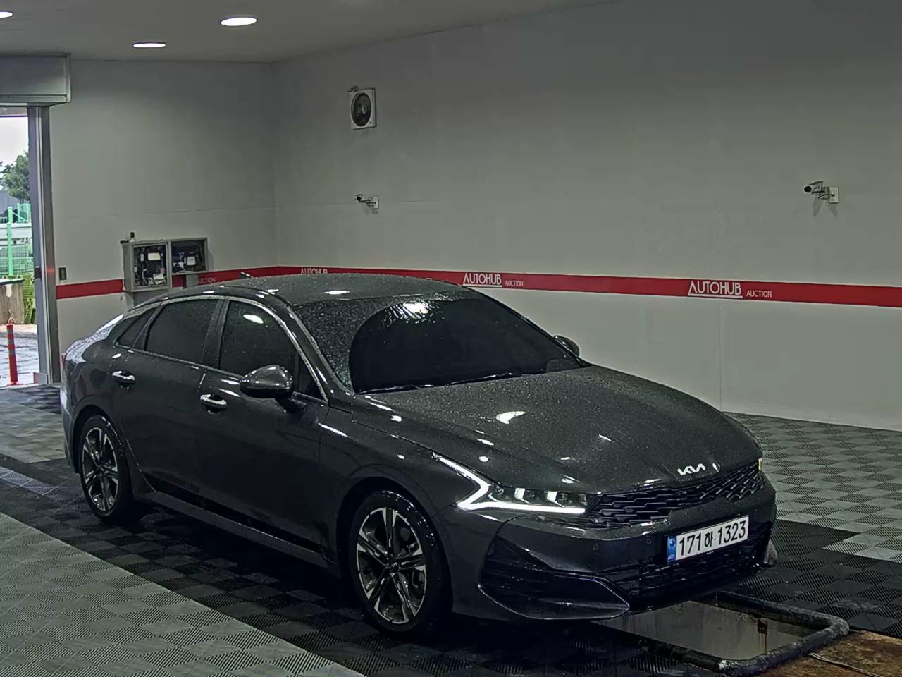 2022 - kia k5