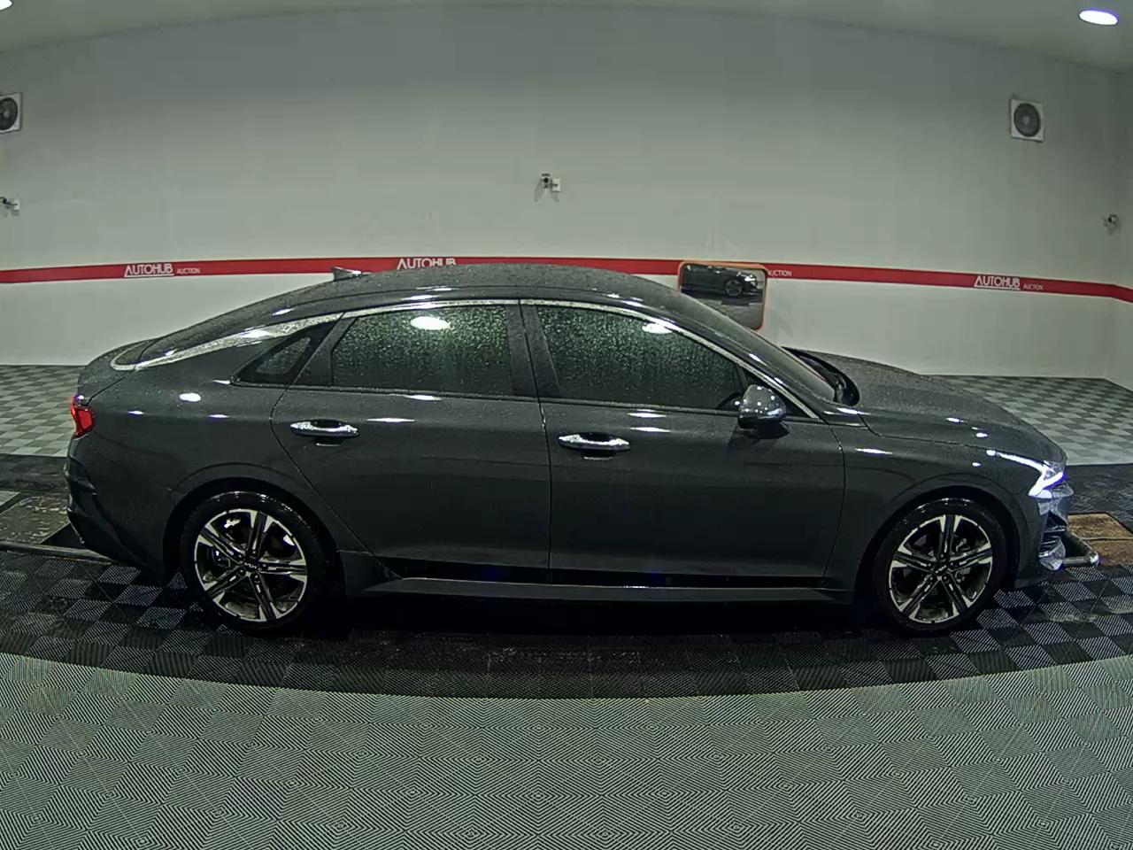 2022 - kia k5