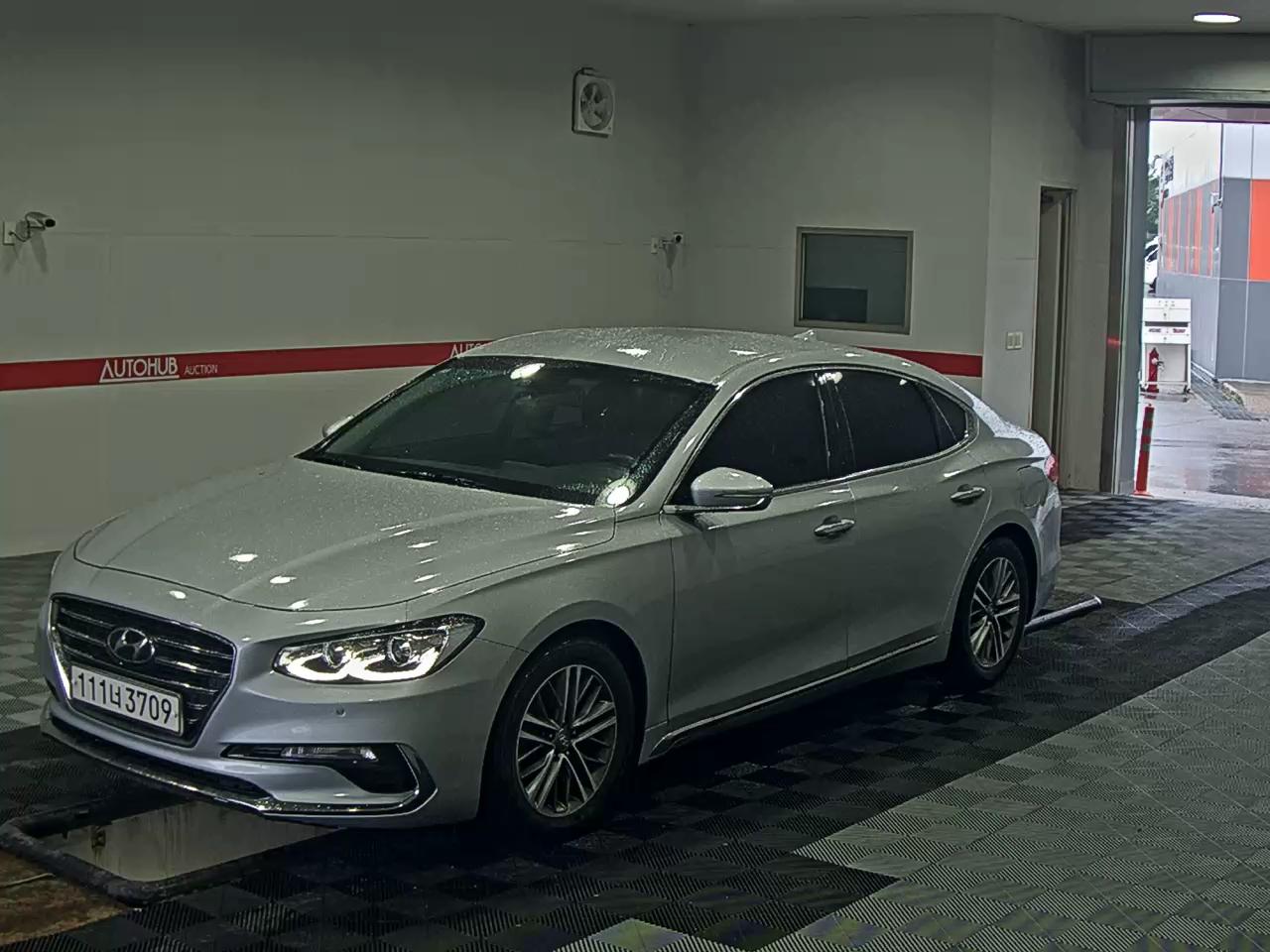 HYUNDAI GRANDEUR GDi