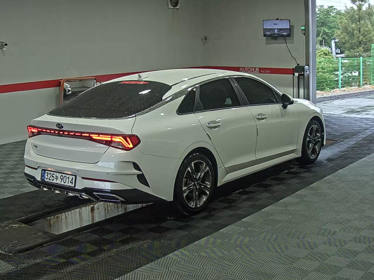 2021 - kia k5