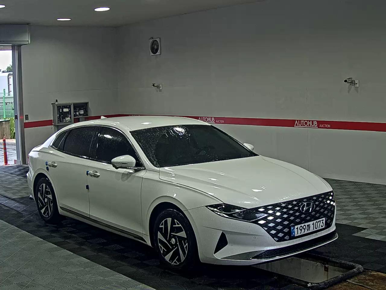 2022 - hyundai grandeur