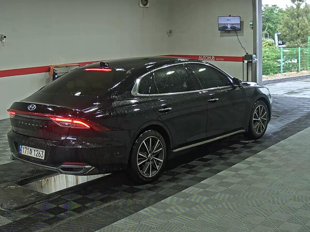 2022 - hyundai grandeur