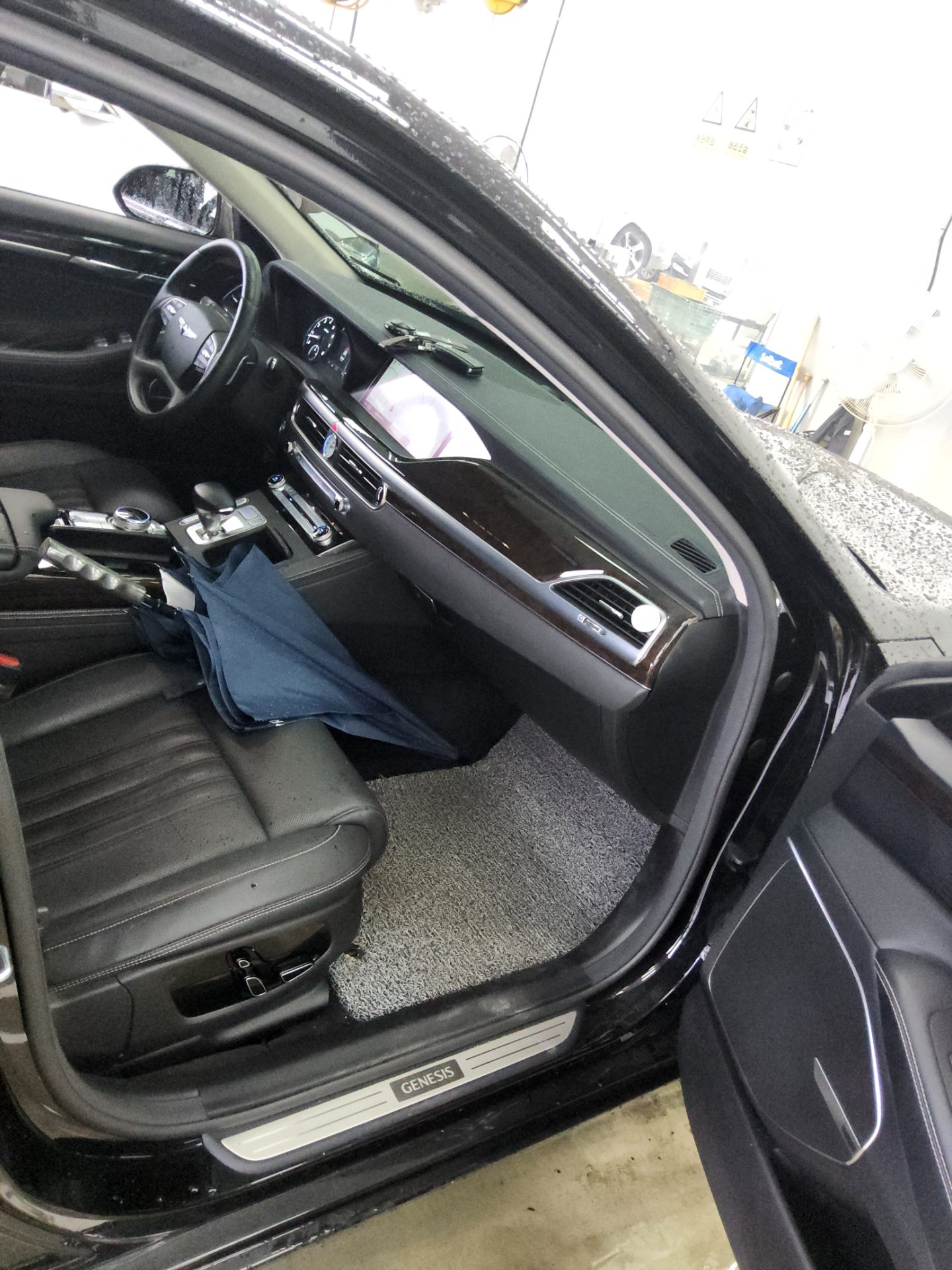 2021 - genesis g90