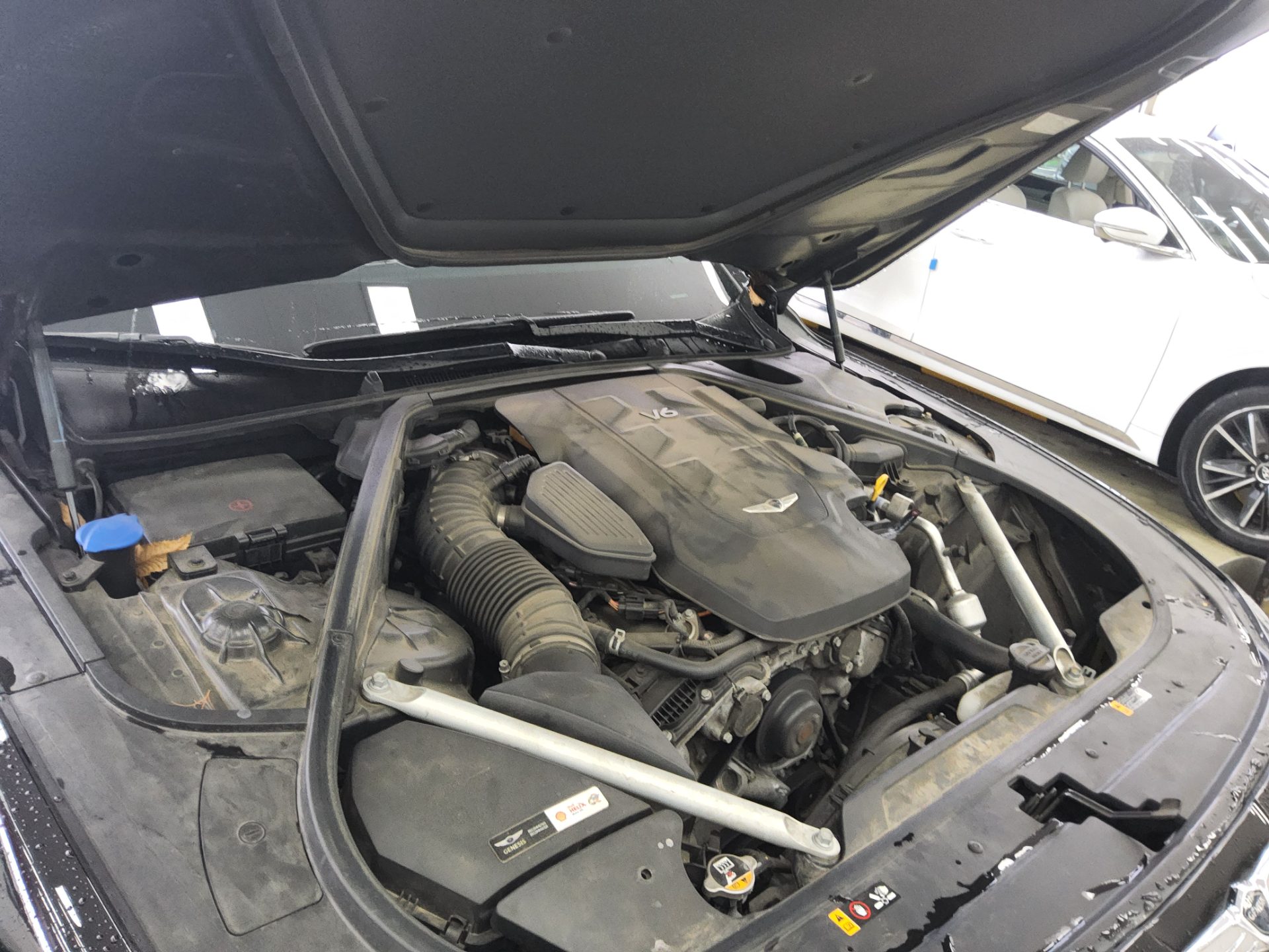 2021 - genesis g90
