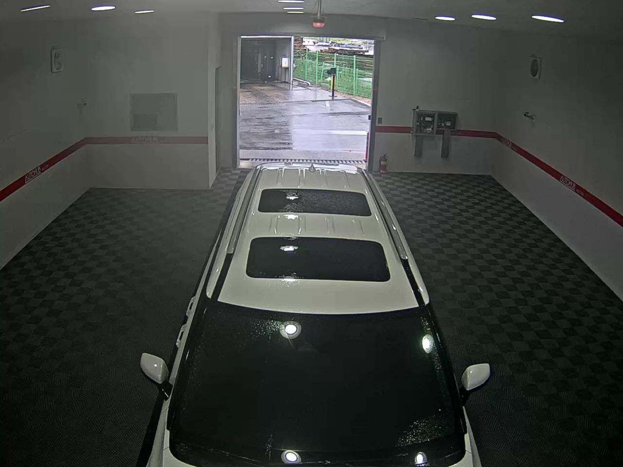 2023 - kia carnival