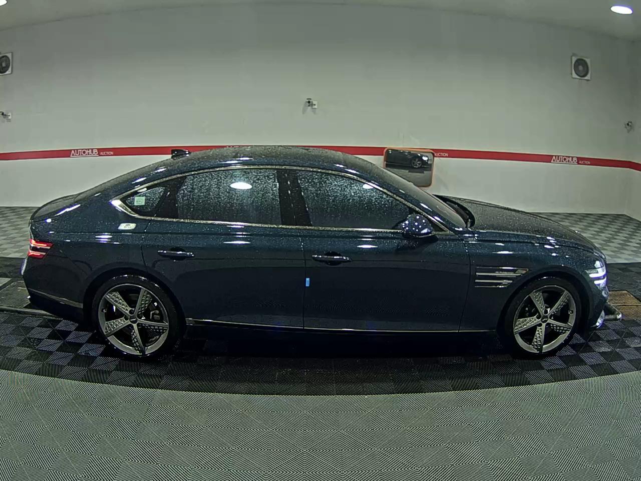 2022 - genesis g80