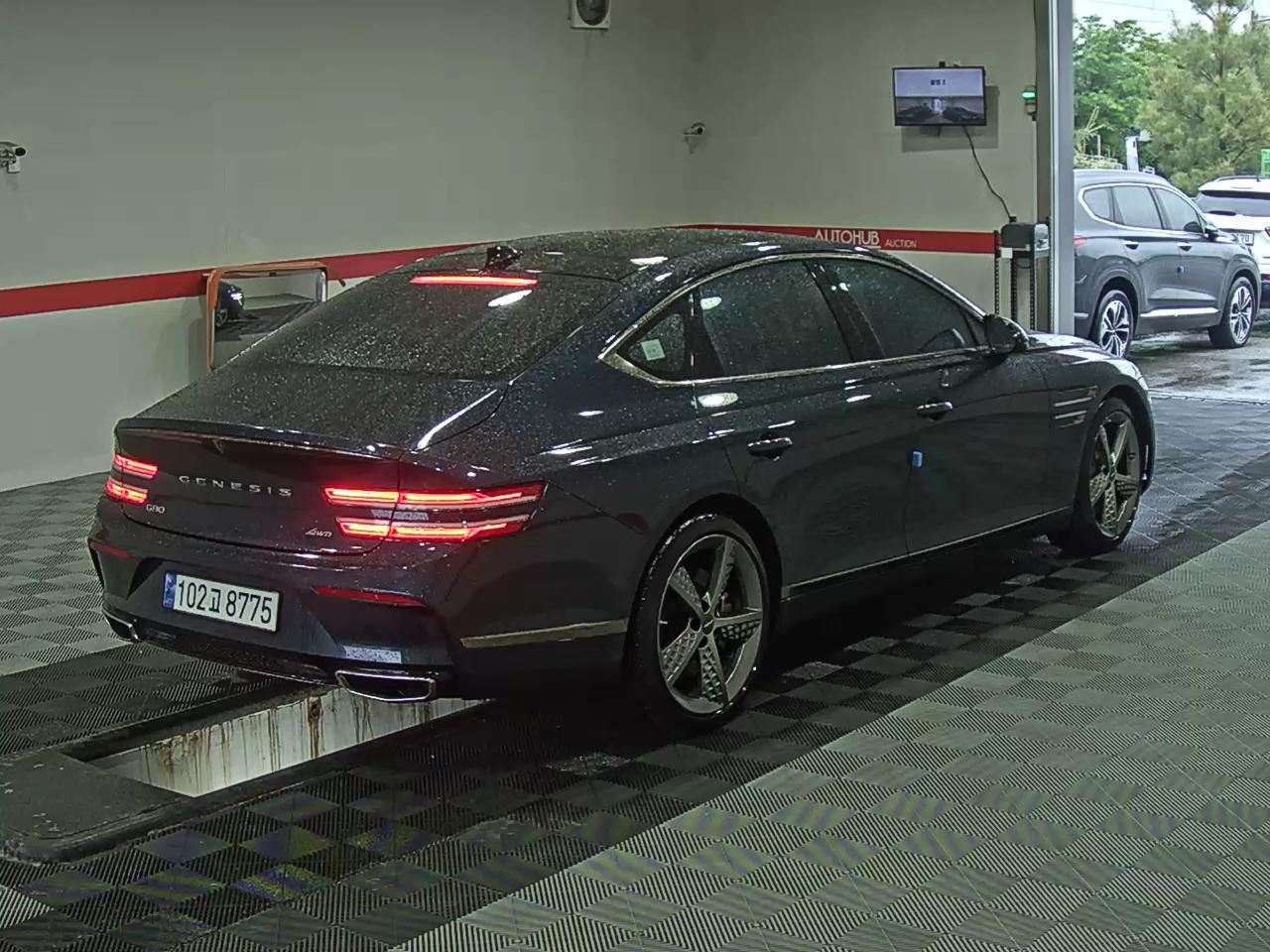2022 - genesis g80