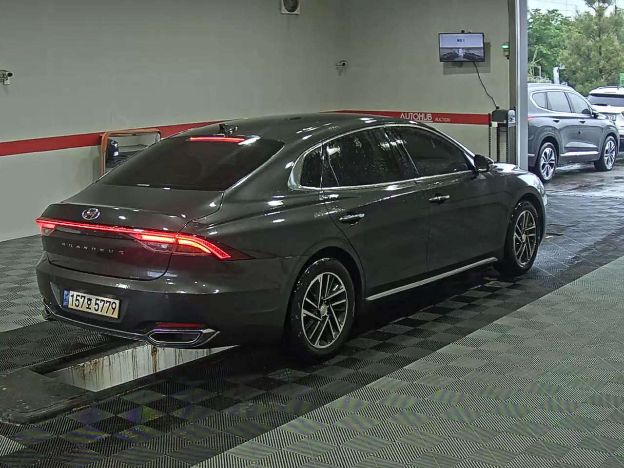 2021 - hyundai grandeur