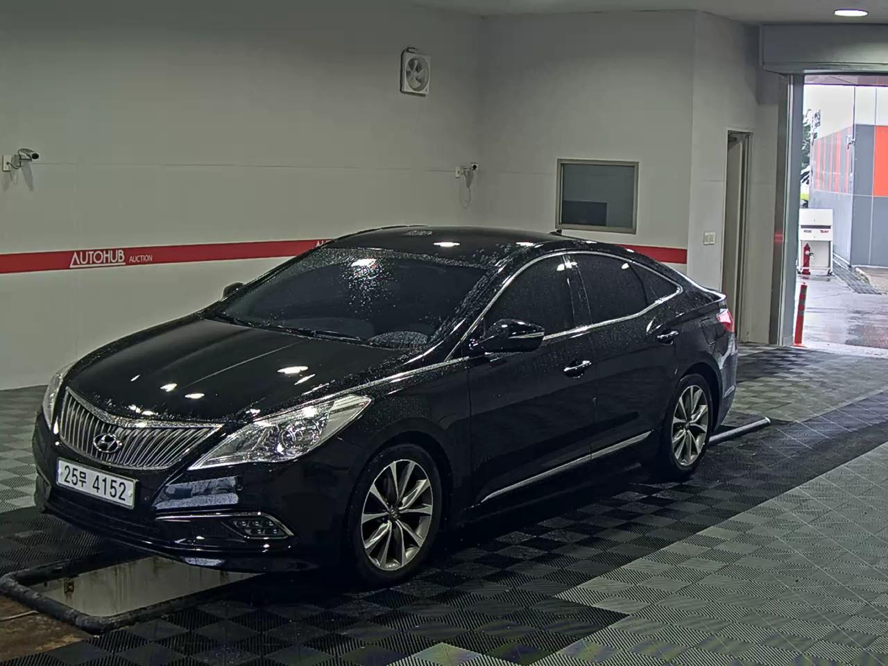 HYUNDAI GRANDEUR HG HG 300