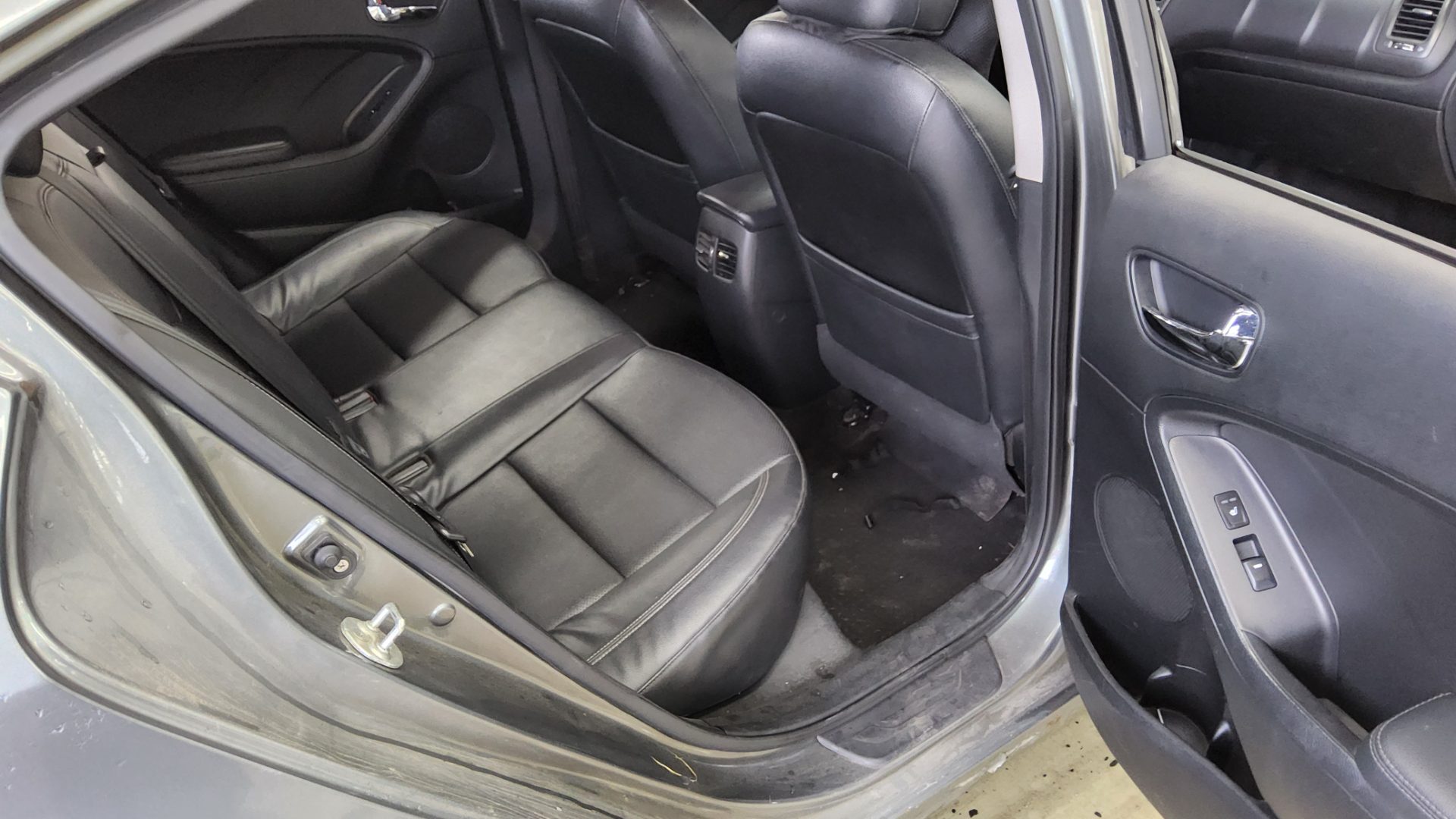 2015 - kia k3