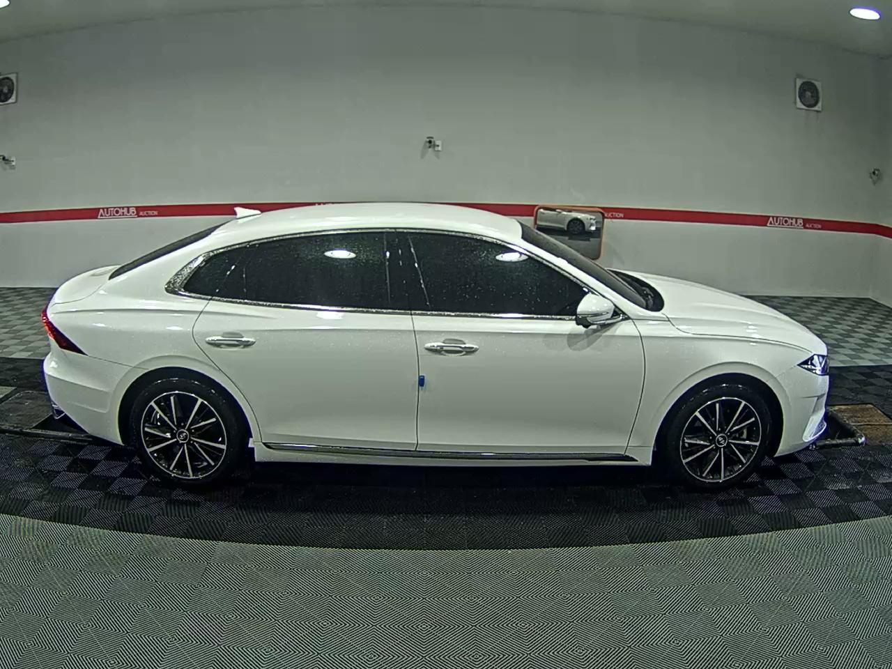 2022 - hyundai grandeur