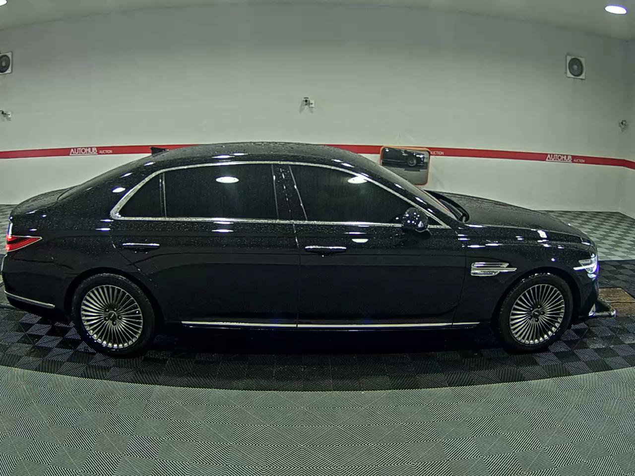 2021 - genesis g90