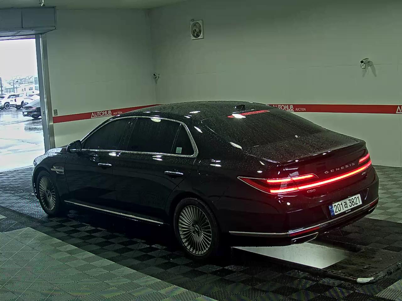 2021 - genesis g90