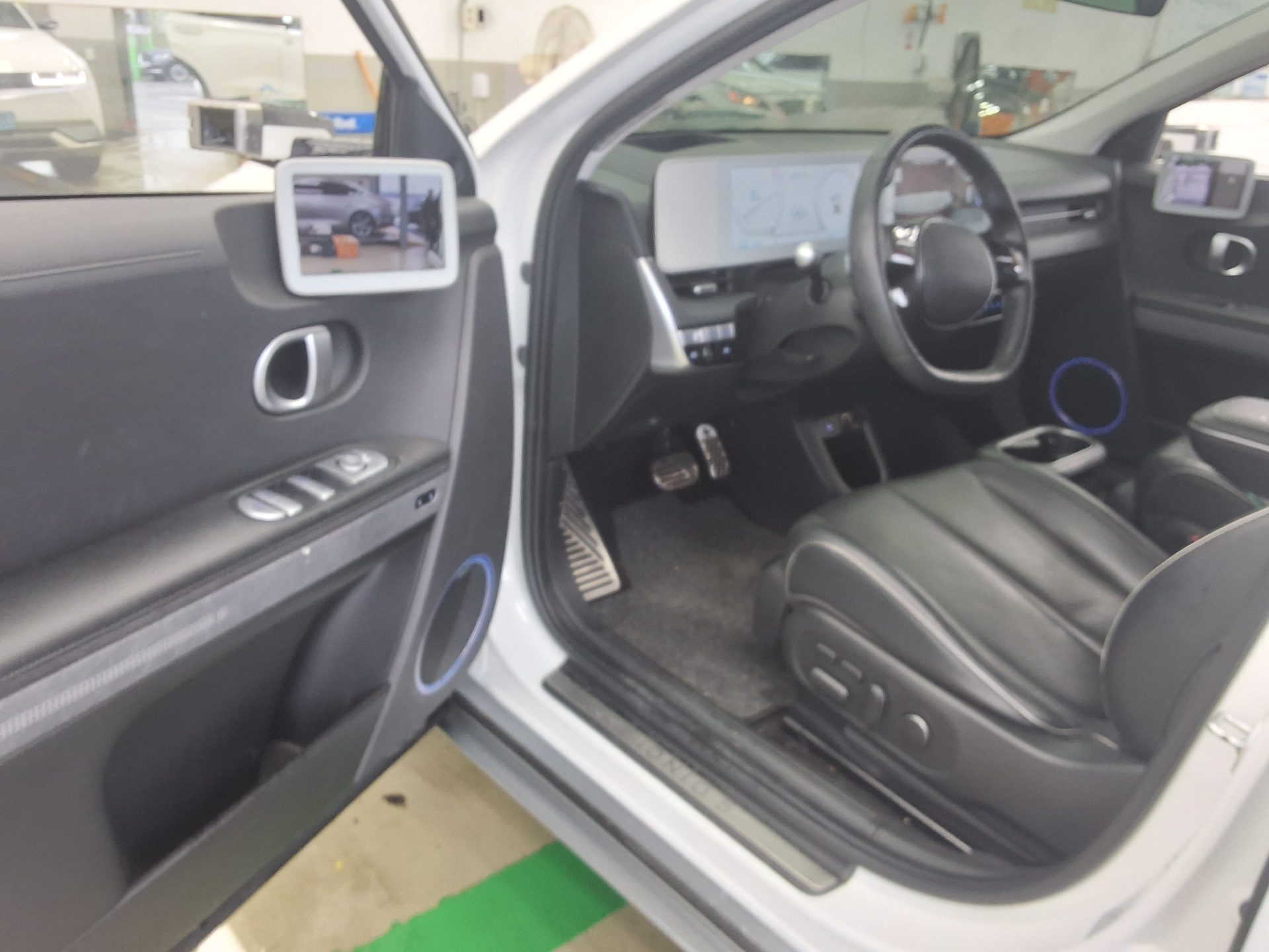 2022 - hyundai ioniq