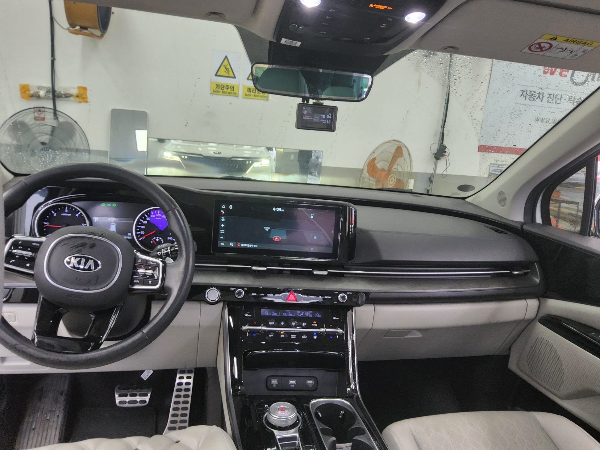 2021 - kia carnival