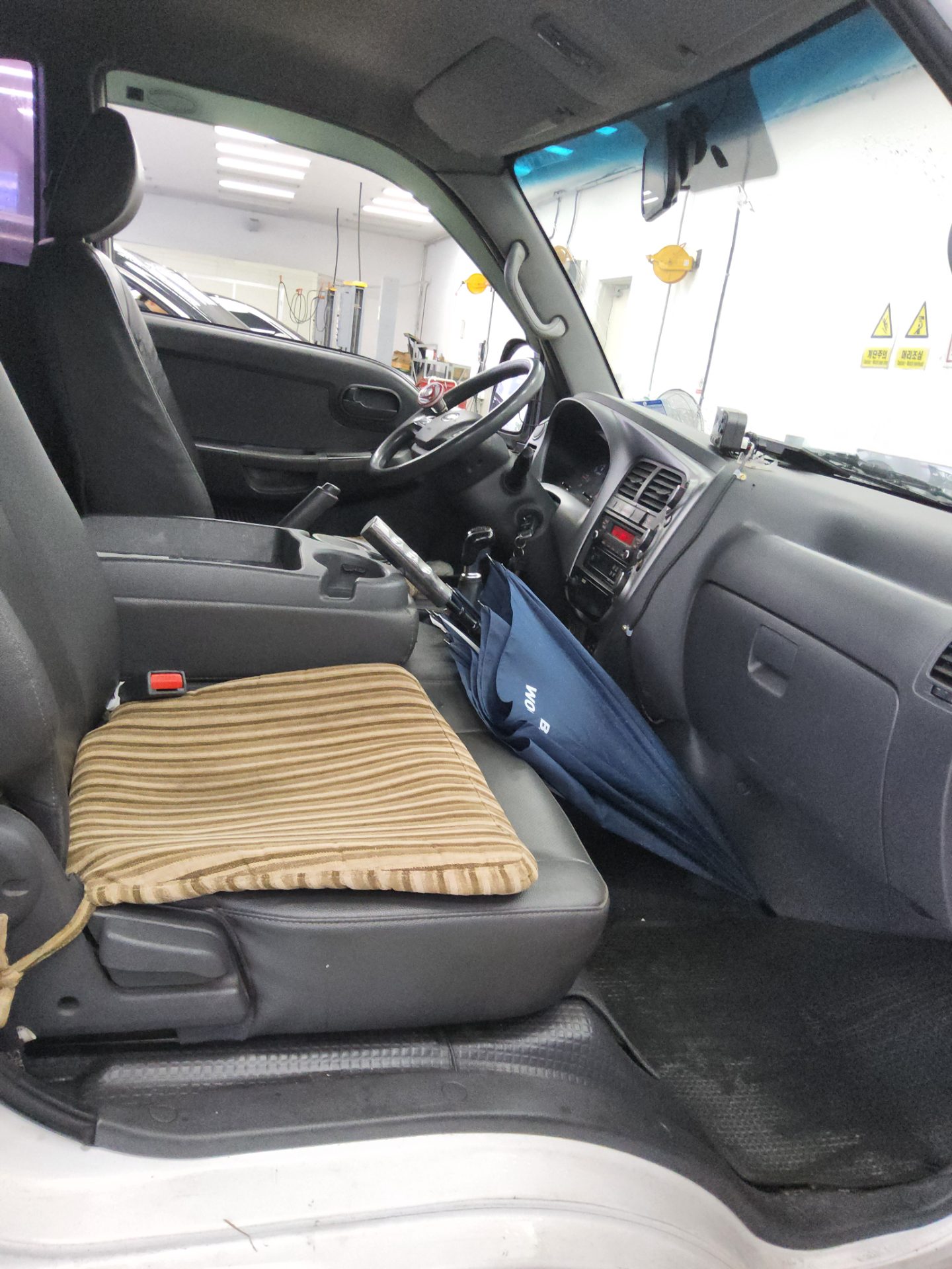 2017 - kia bongo