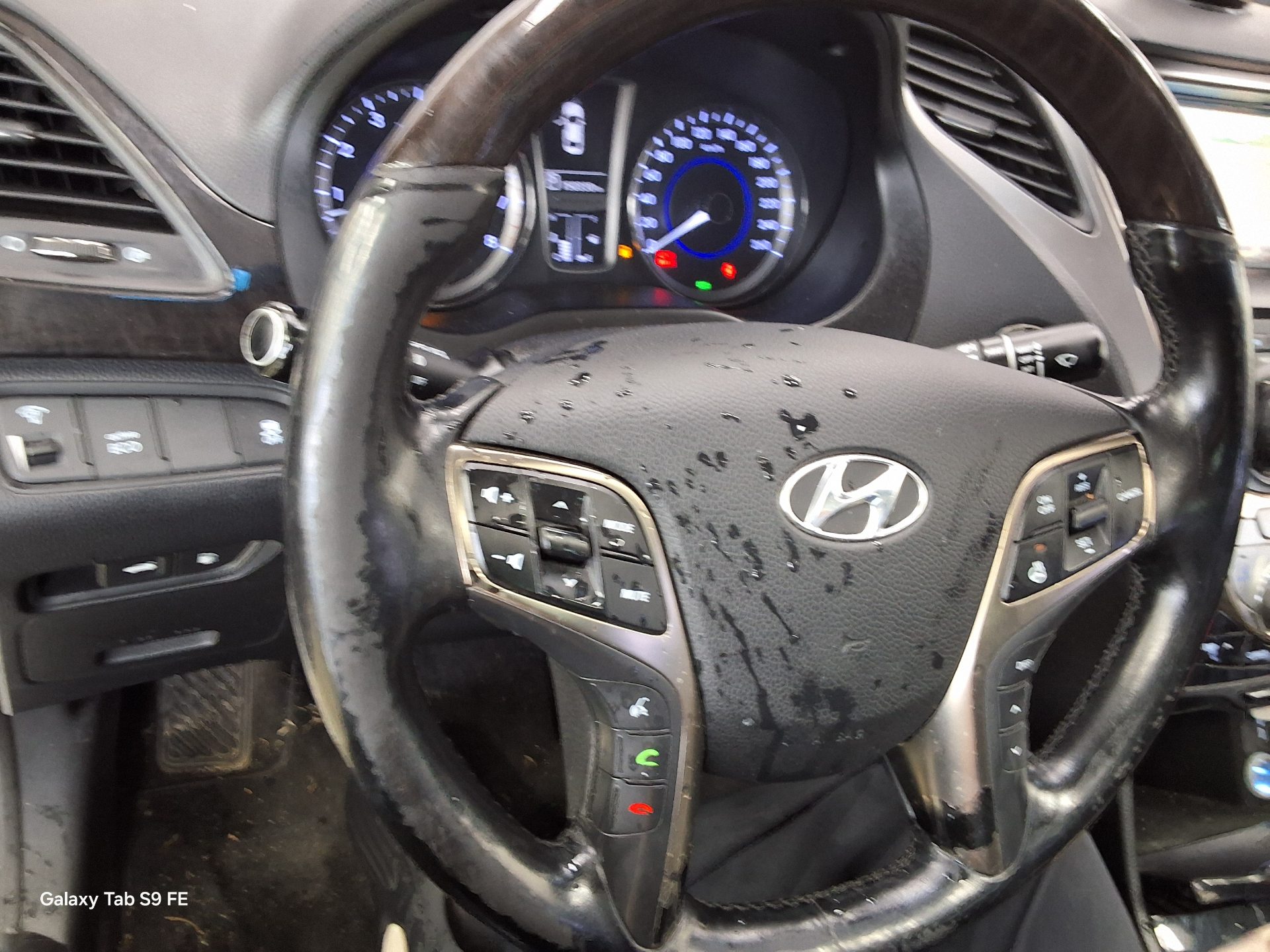 2012 - hyundai grandeur