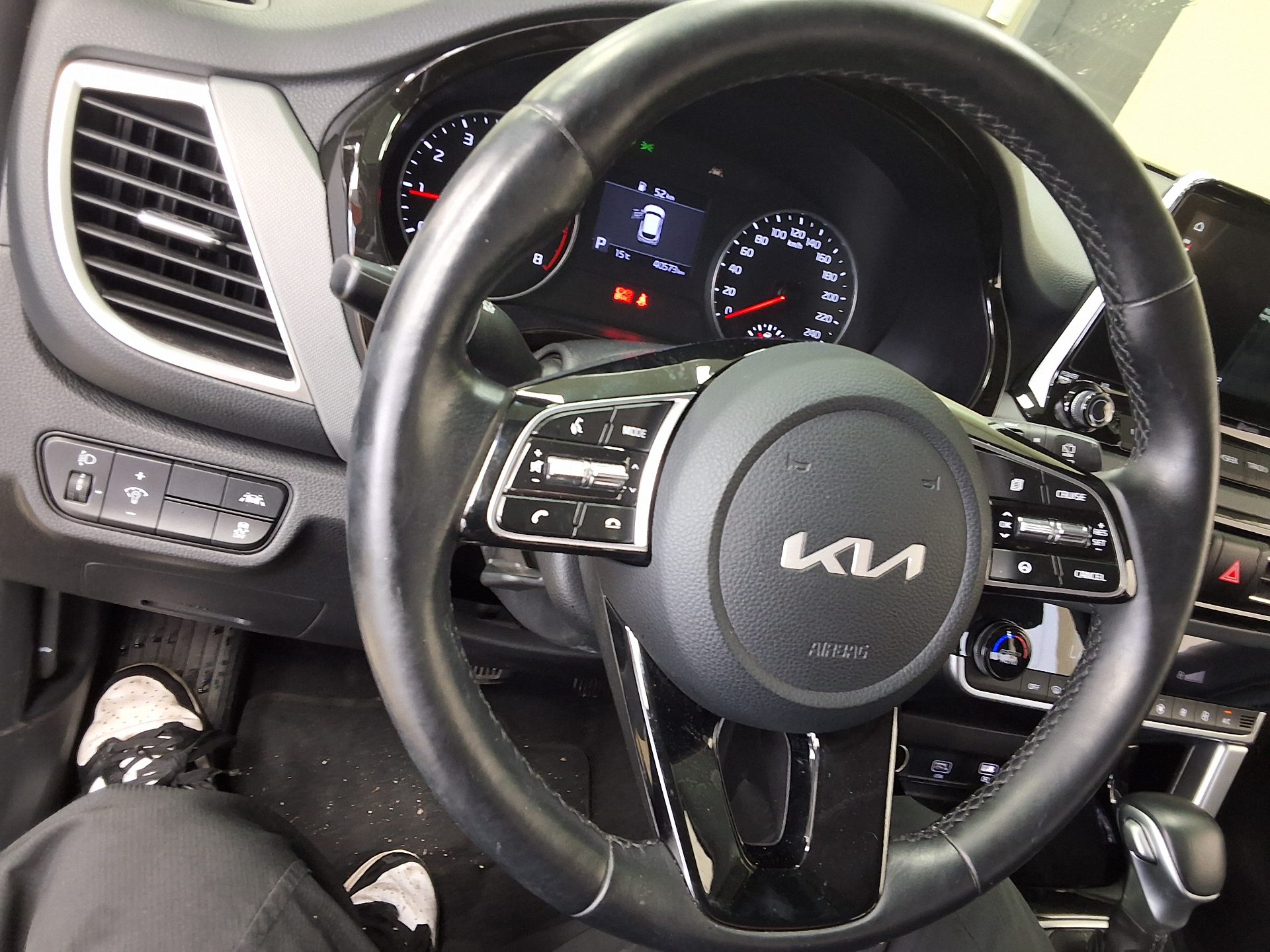 2022 - kia seltos