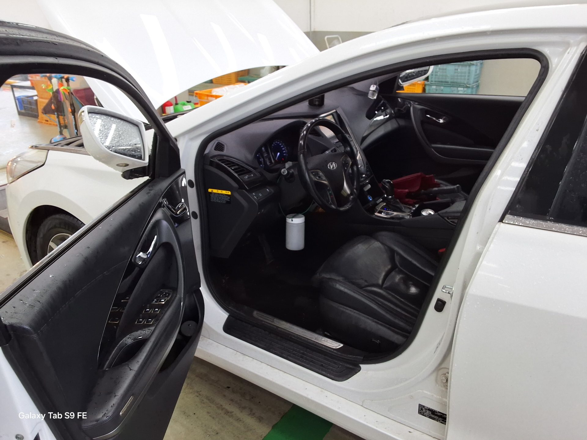 2012 - hyundai grandeur