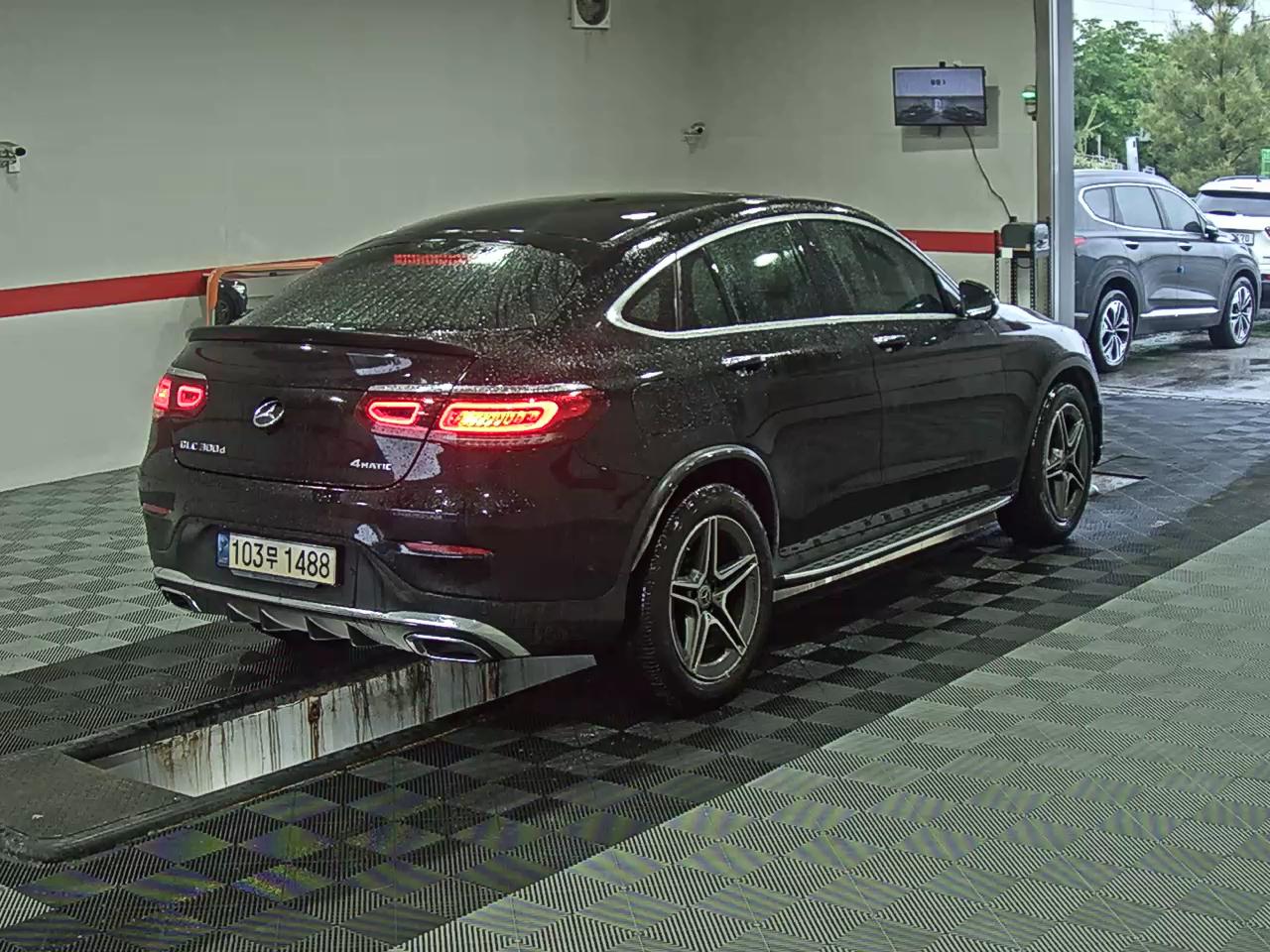 2021 - mercedes-benz glc 220d