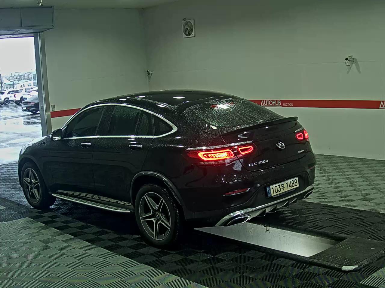 2021 - mercedes-benz glc 220d