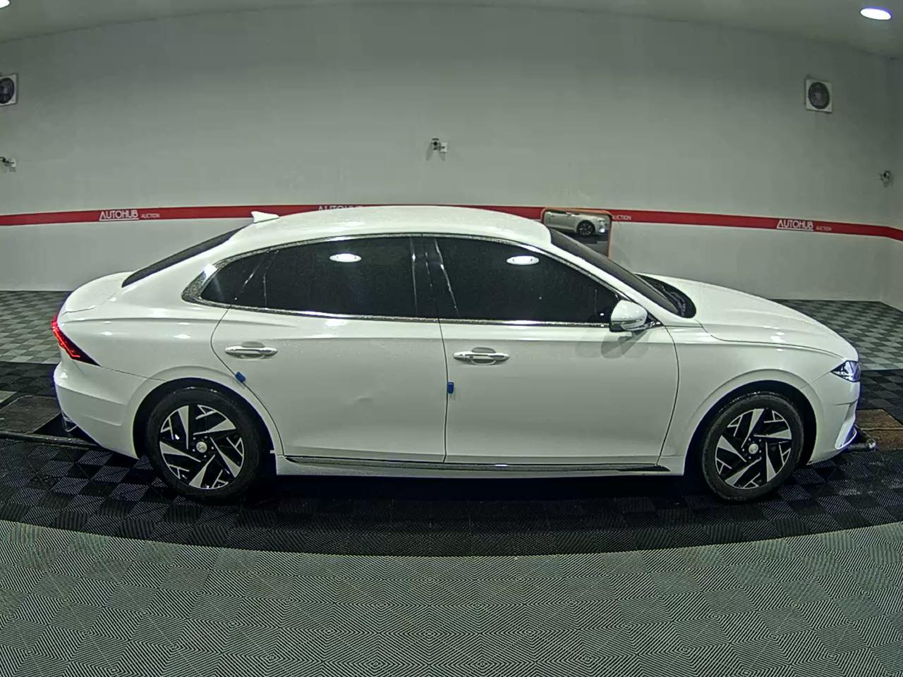 2022 - hyundai grandeur