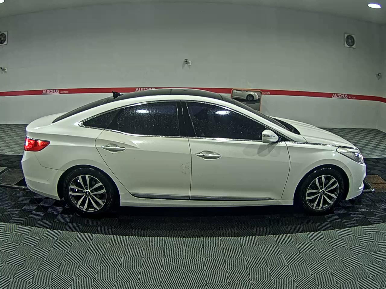 2012 - hyundai grandeur