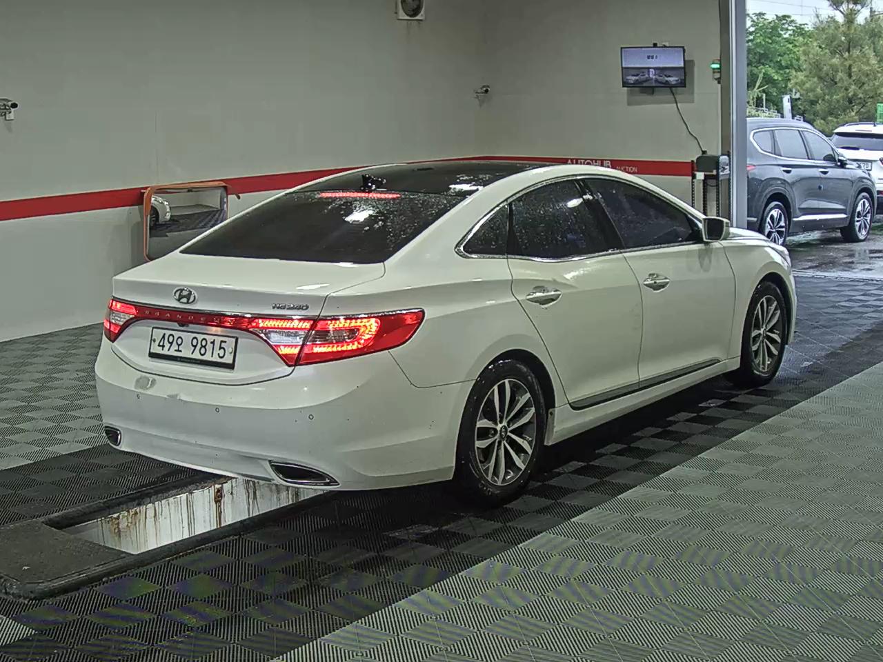 2012 - hyundai grandeur