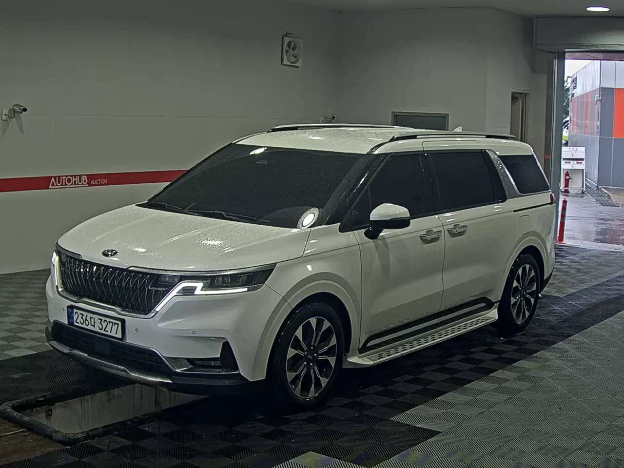 KIA CARNIVAL (KA4)