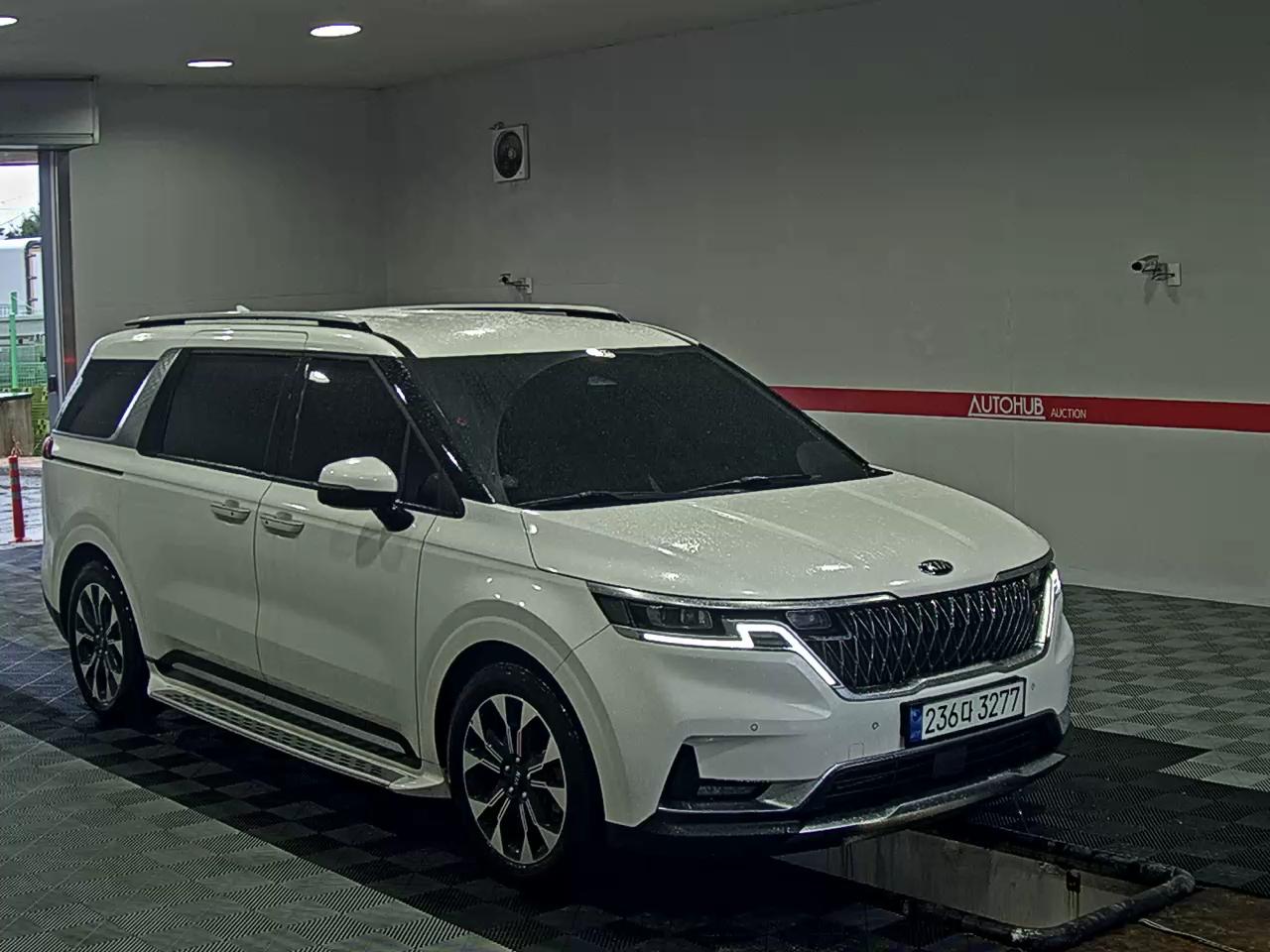 2021 - kia carnival