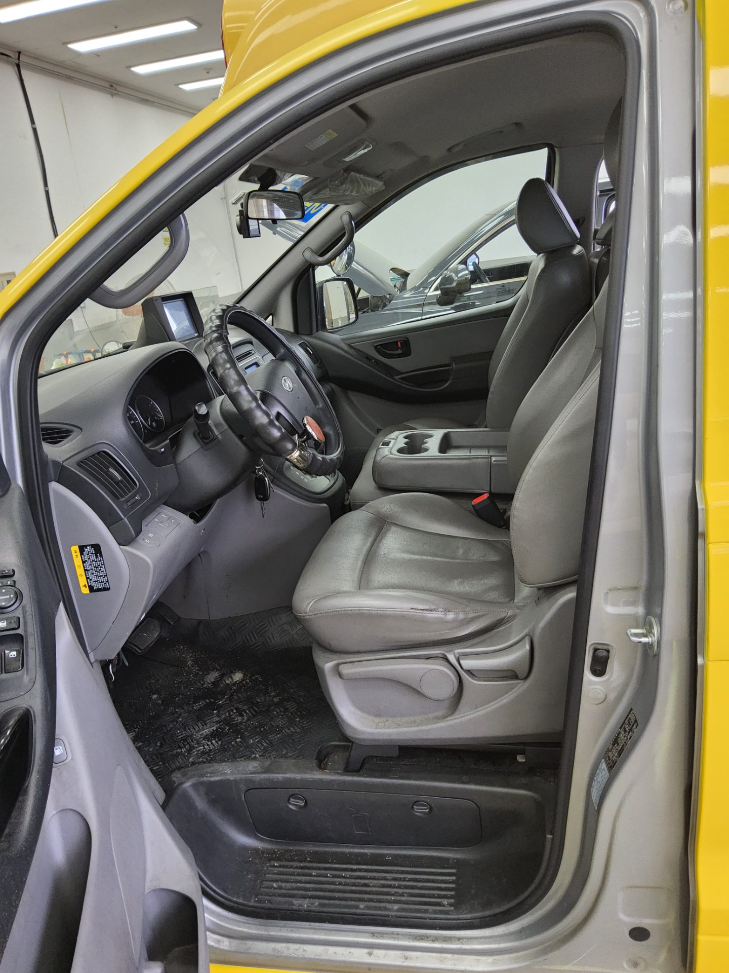 2016 - hyundai grand starex