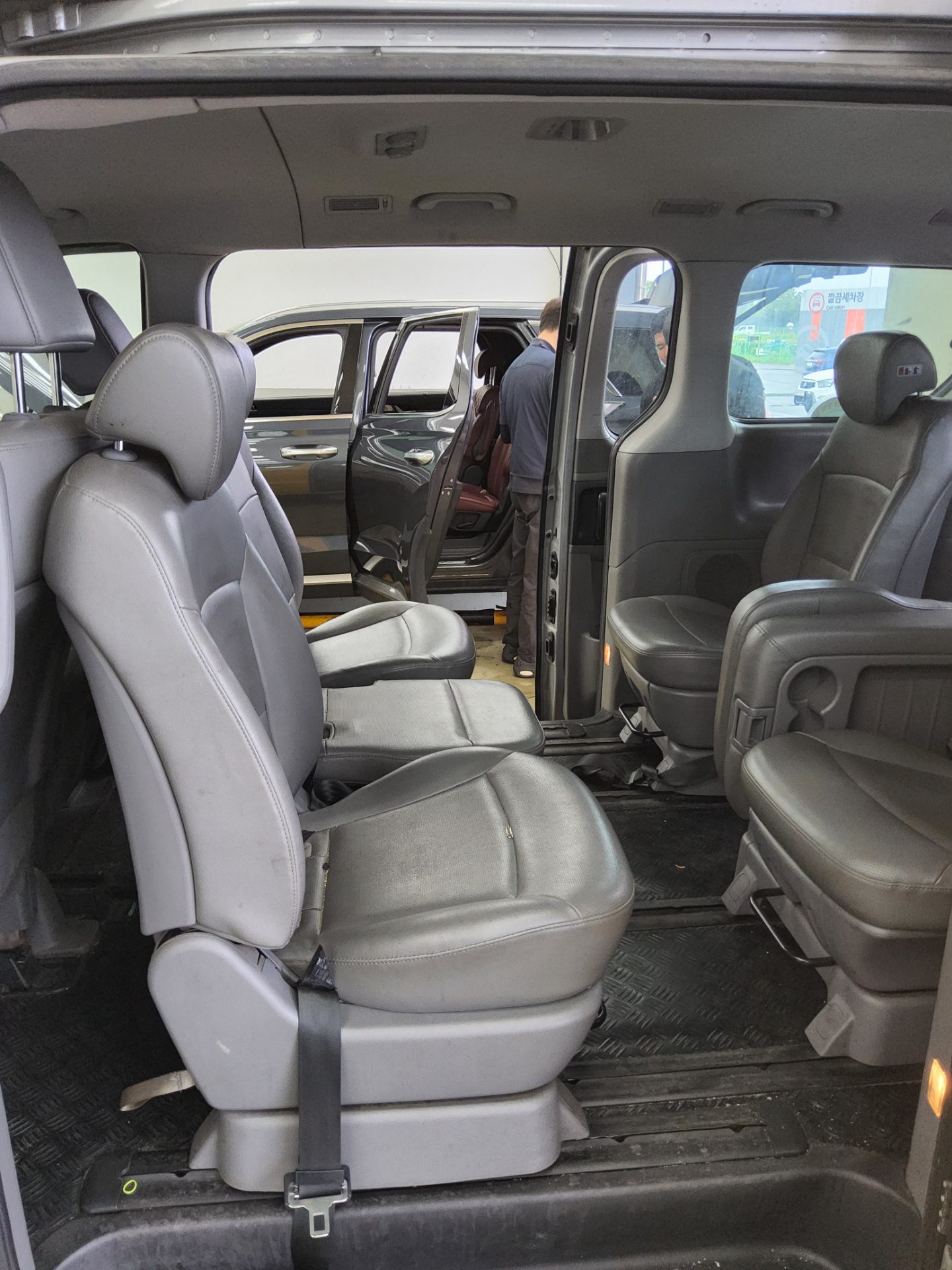 2016 - hyundai grand starex