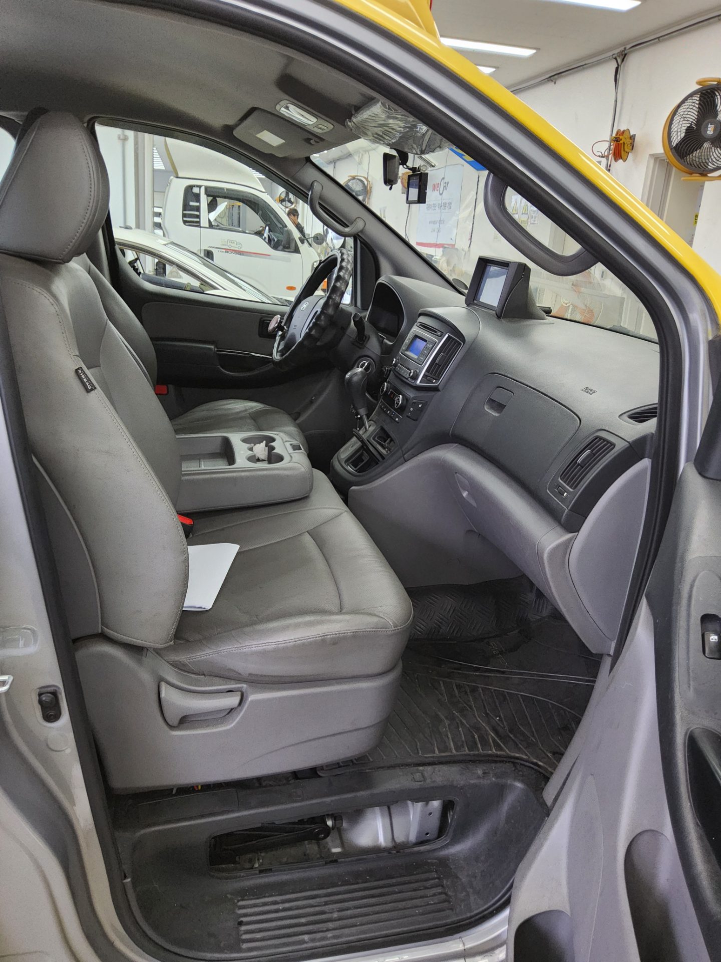 2016 - hyundai grand starex