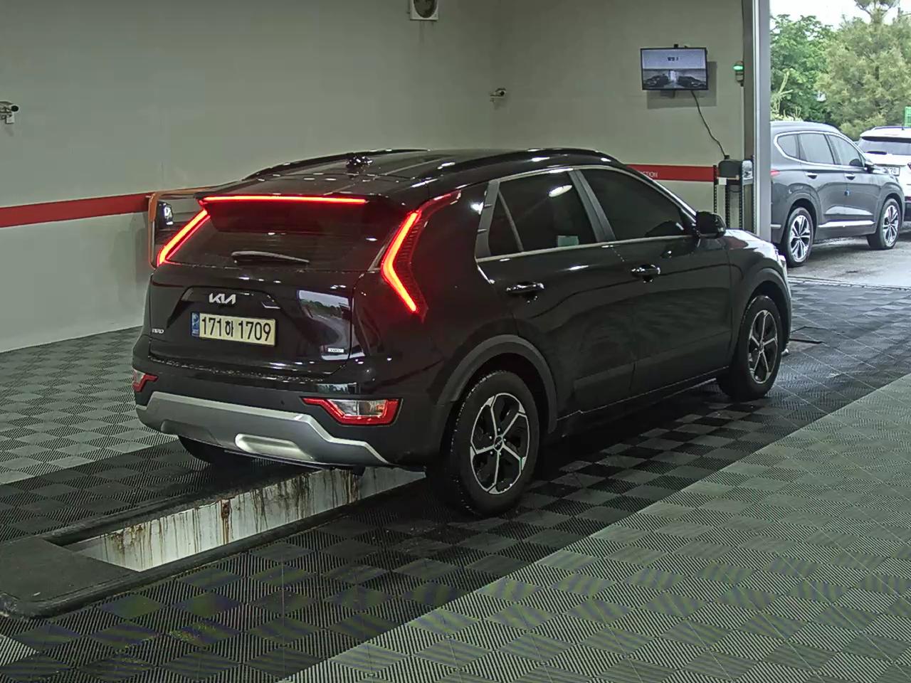 2022 - kia niro