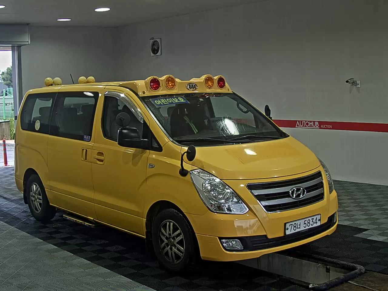 2016 - hyundai grand starex