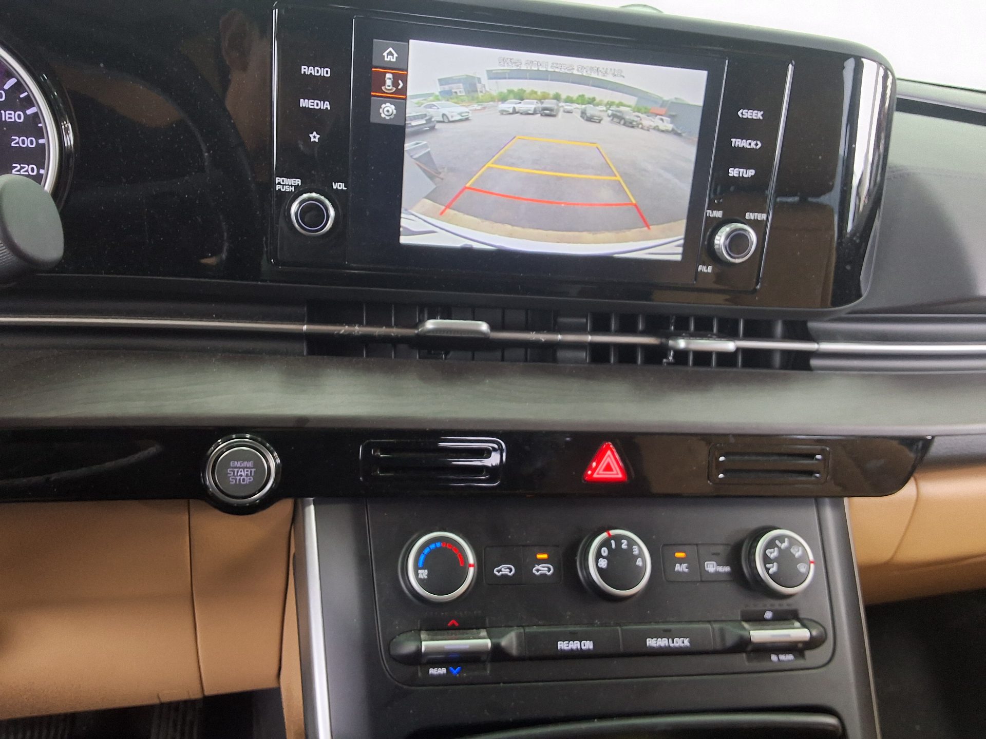 2022 - kia carnival