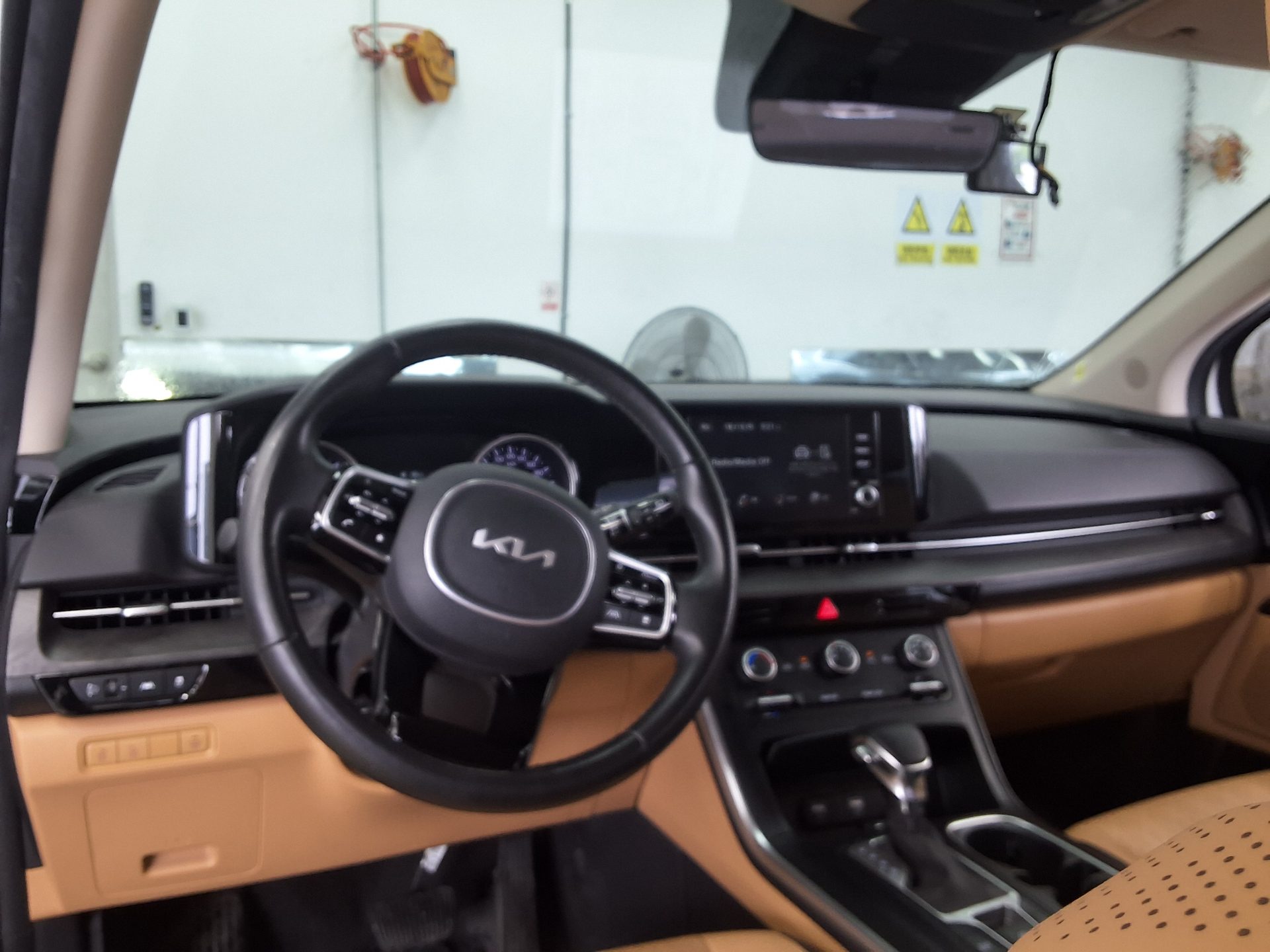 2022 - kia carnival