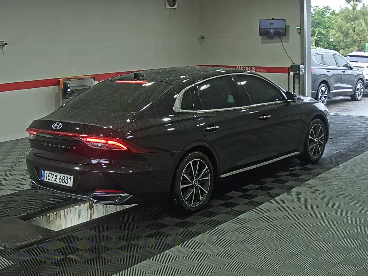 2022 - hyundai grandeur