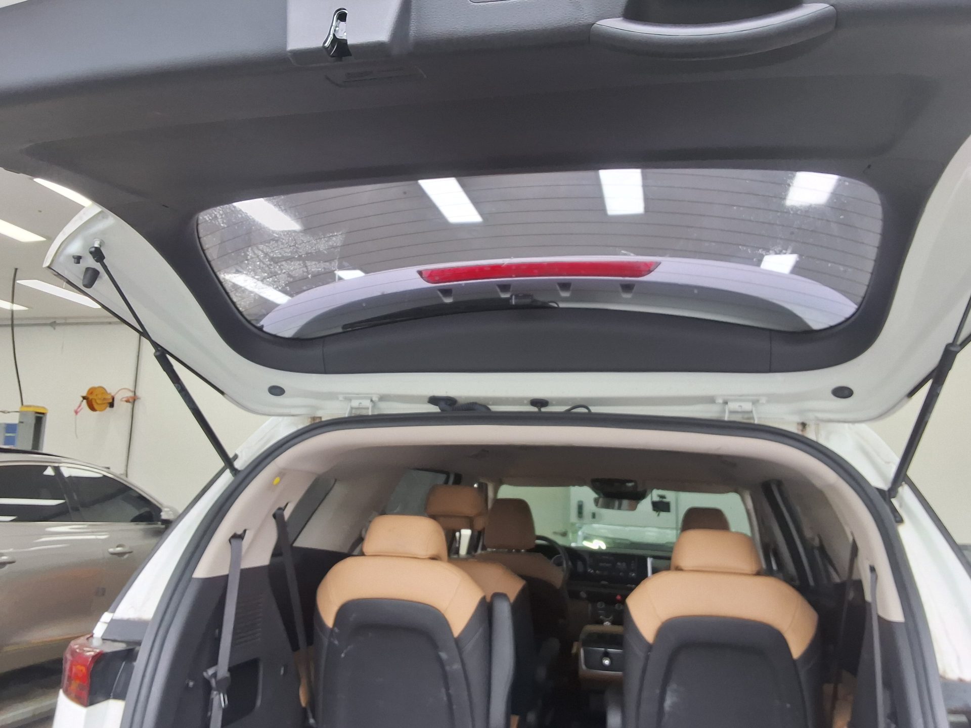 2022 - kia carnival
