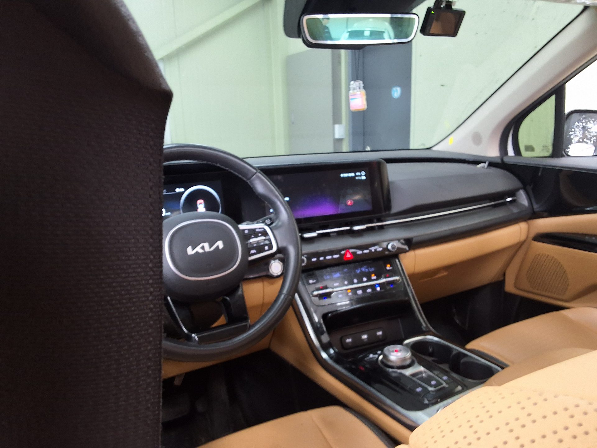 2023 - kia carnival