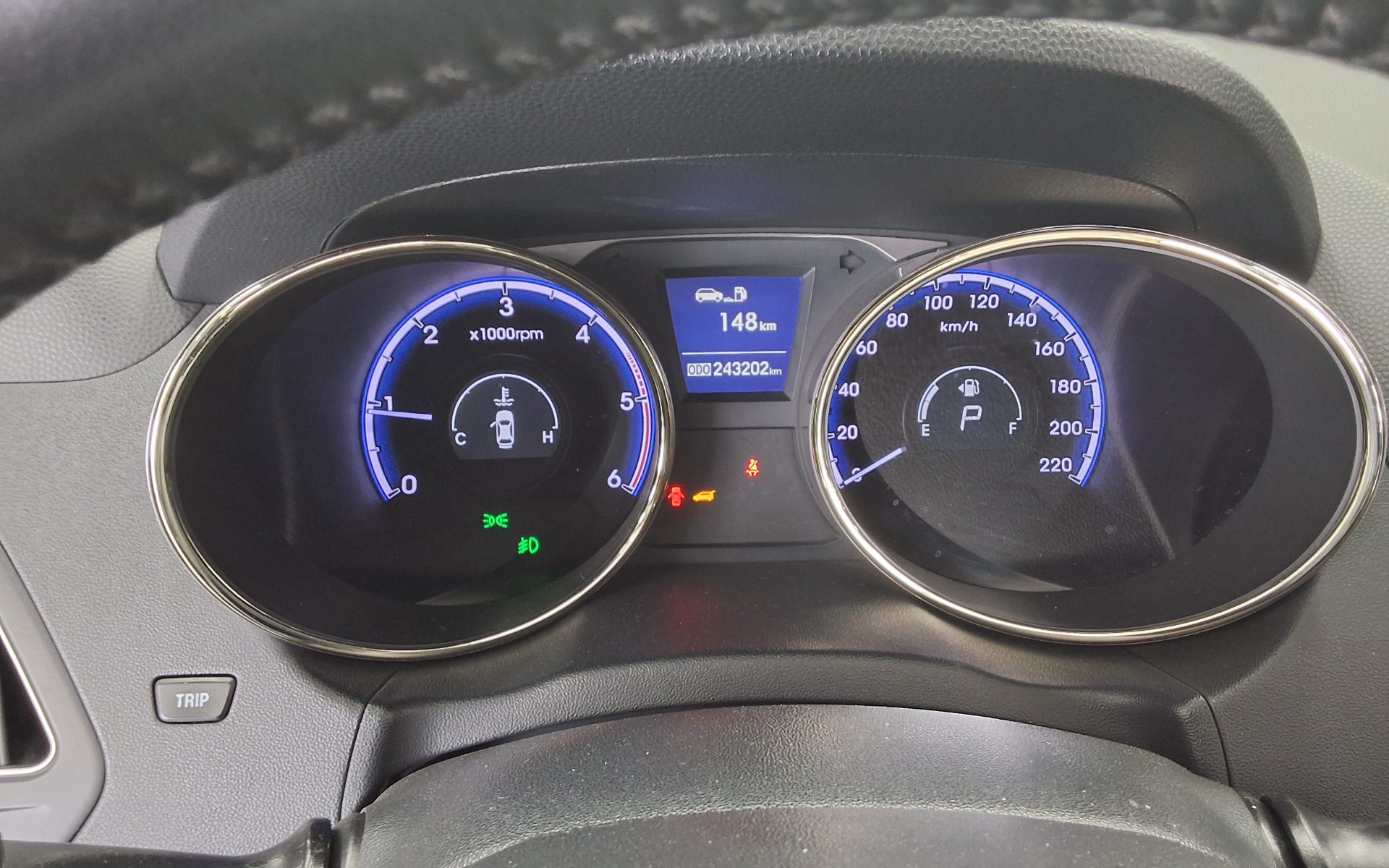 2011 - hyundai tucson