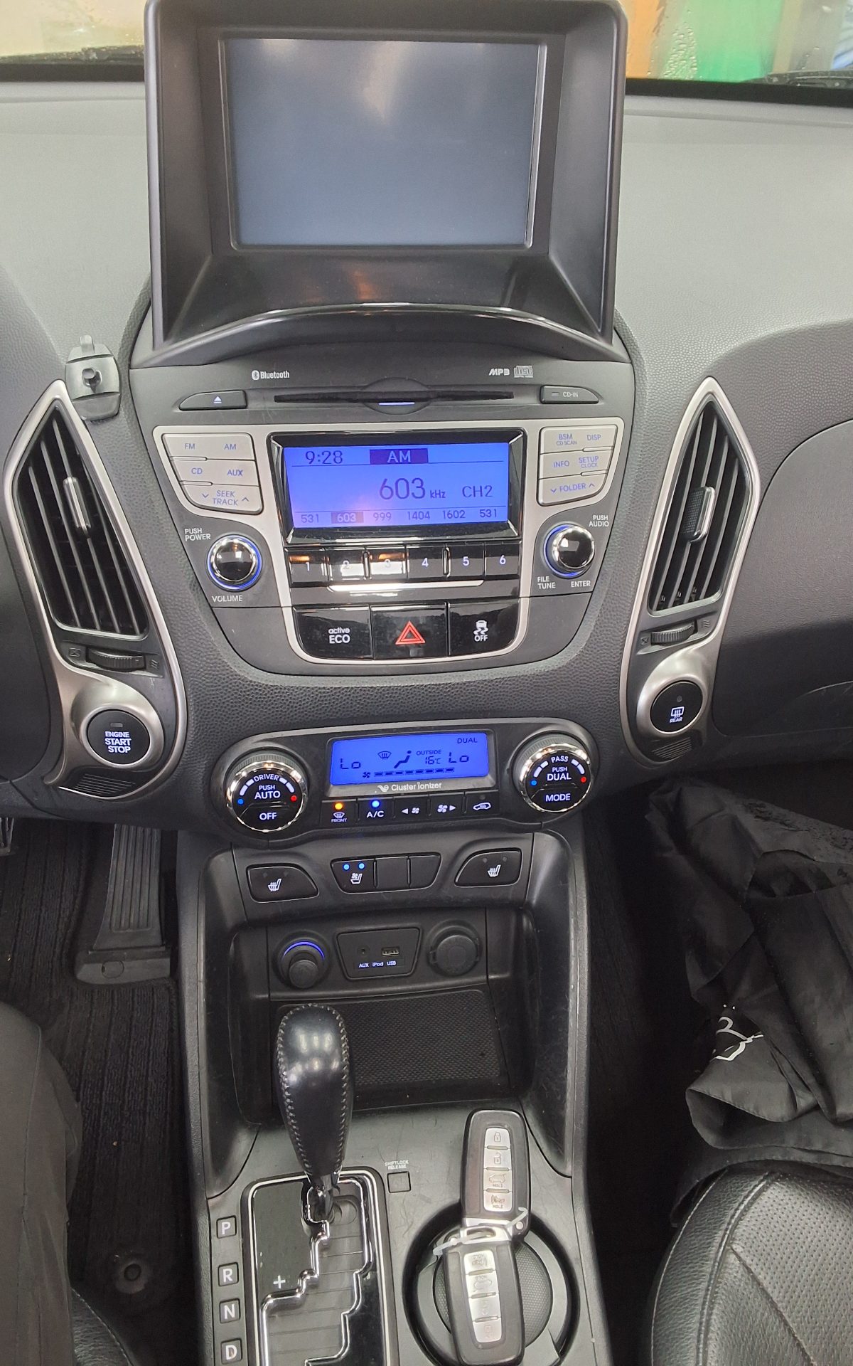 2011 - hyundai tucson