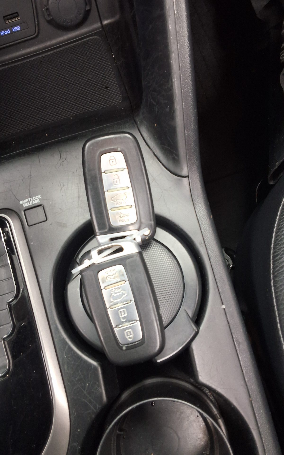 2011 - hyundai tucson
