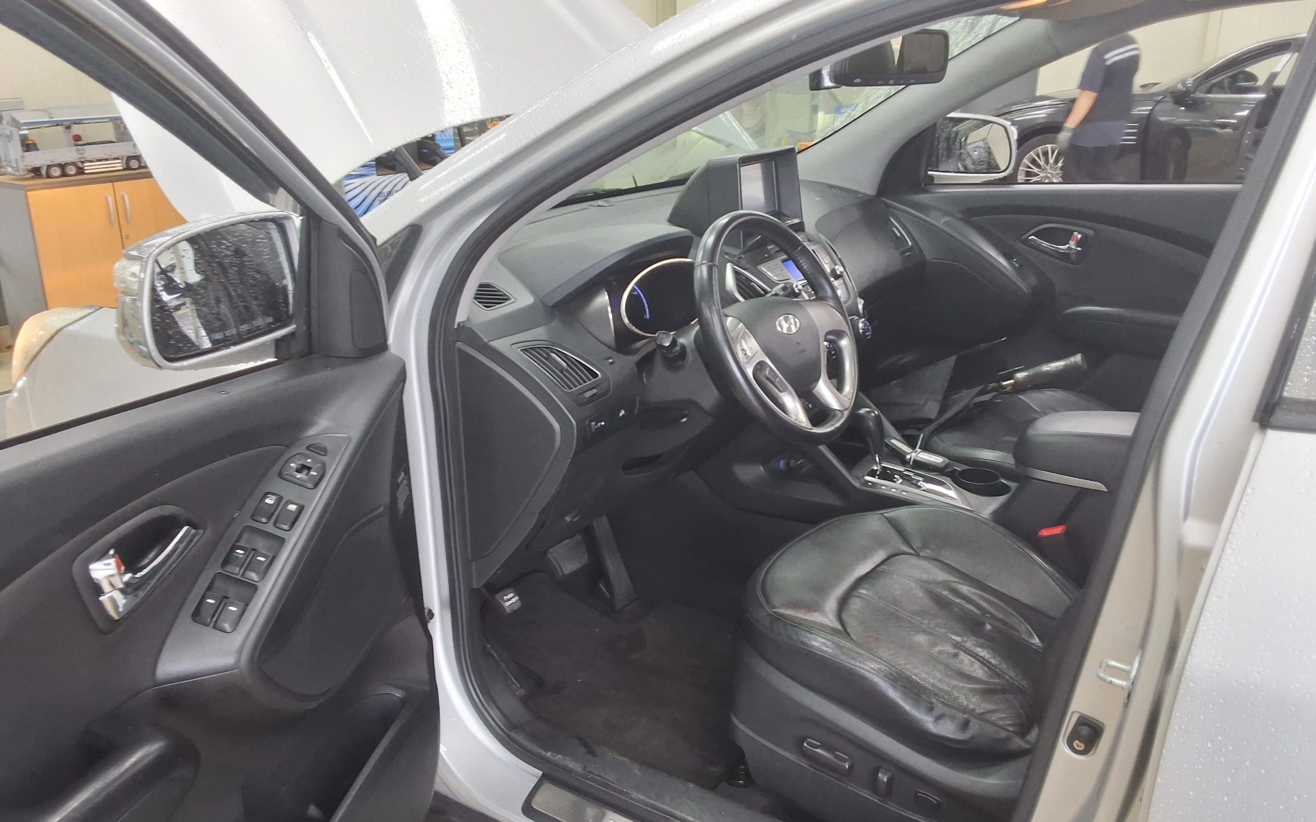 2011 - hyundai tucson