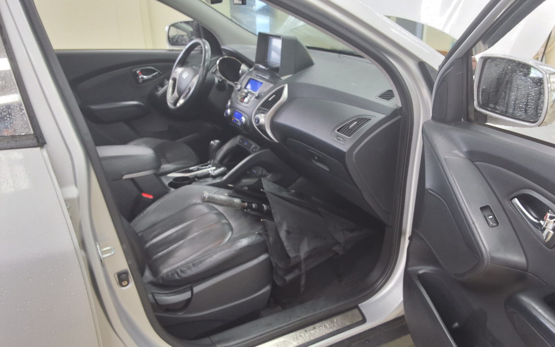 2011 - hyundai tucson
